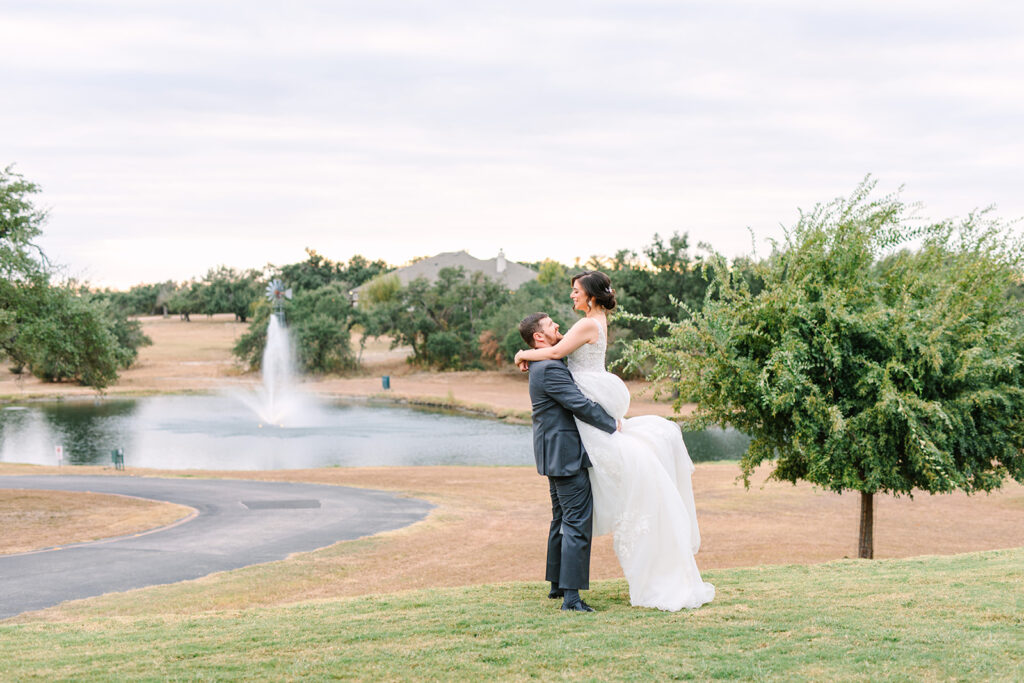 Elegant sunset weddings in Austin