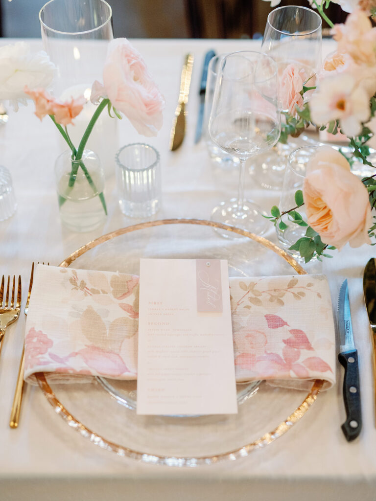table dinner layout for spring wedding