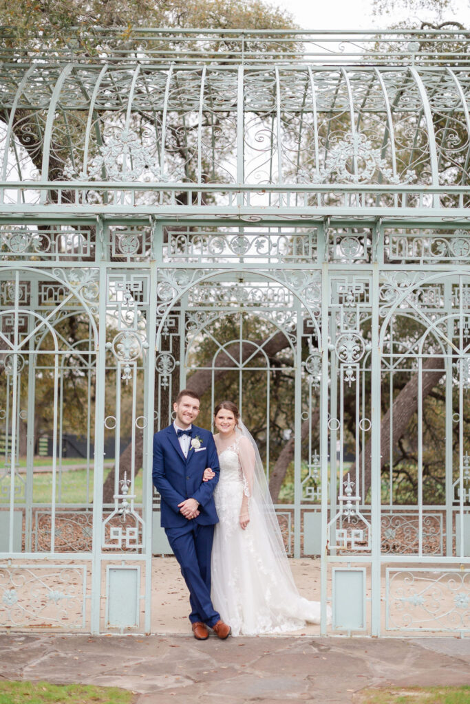 Outdoor wedding ceremony for micro weddings