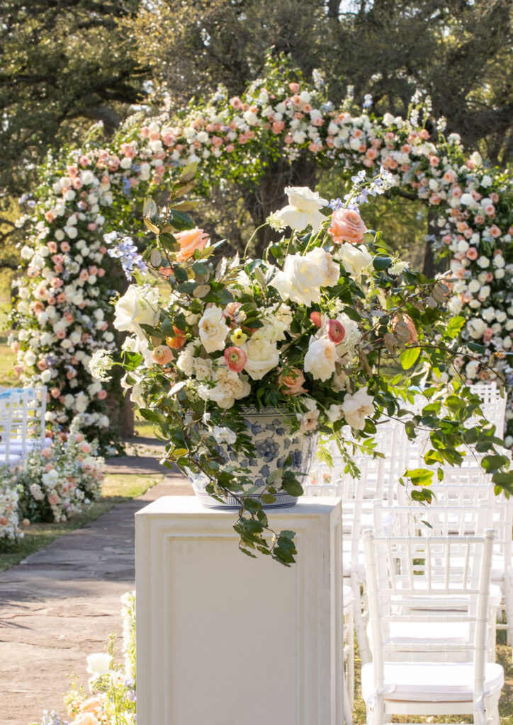 Ceremony floral centerpiece with pastel roses