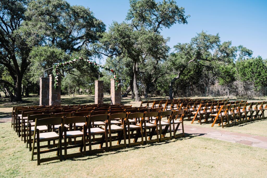 outdoor ceremony at Texas wedding venue