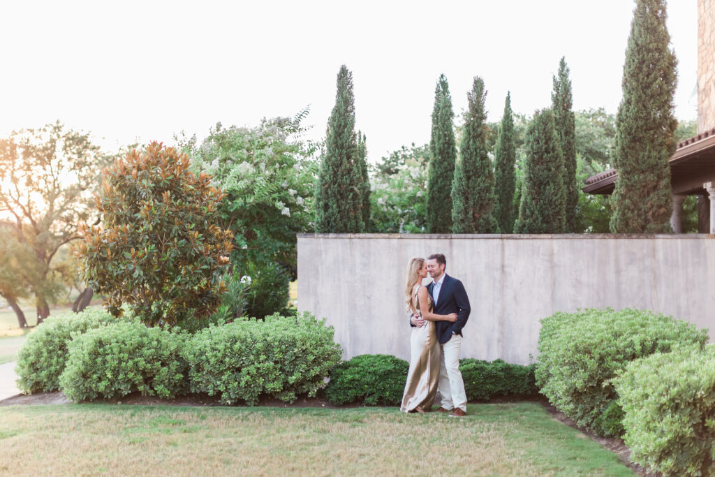 Beautiful French Country sire in the wine region of the Texas Hill Country. Luxury bridal suite at Ma Maison, designed for timeless and elegant wedding preparations.