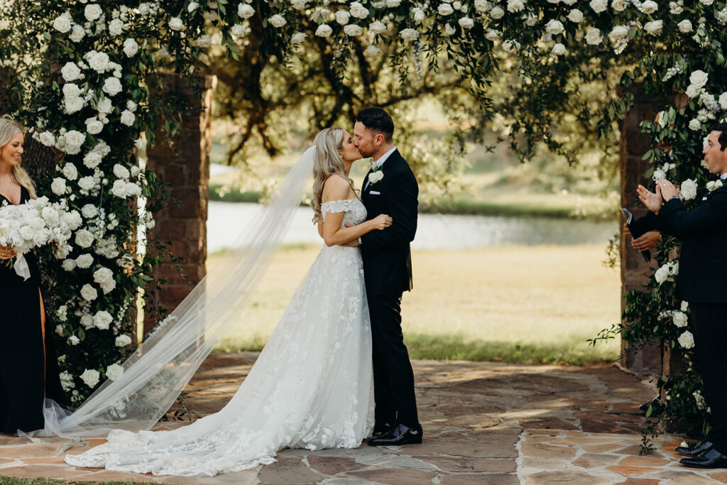 Breathtaking ceremony at Ma Maison, Austin's luxury venue for weddings within $50,000